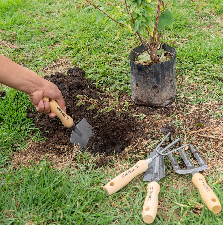 JUEGO DE 4 HERRAMIENTAS, MANGOS DE 6" PARA JARDÍN, TRUPER 15030 *