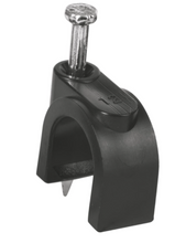 Cargar imagen en el visor de la galería, GRAPA PARA CABLE REDONDO, 12MM, NEGRA, BOLSA 20 PZAS 48283 P
