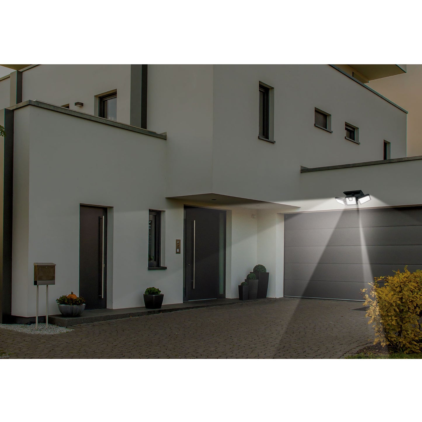 LUMINARIO SOLAR LED 7 W CON SENSOR DE MOVIMIENTO, VOLTECK 49782 *