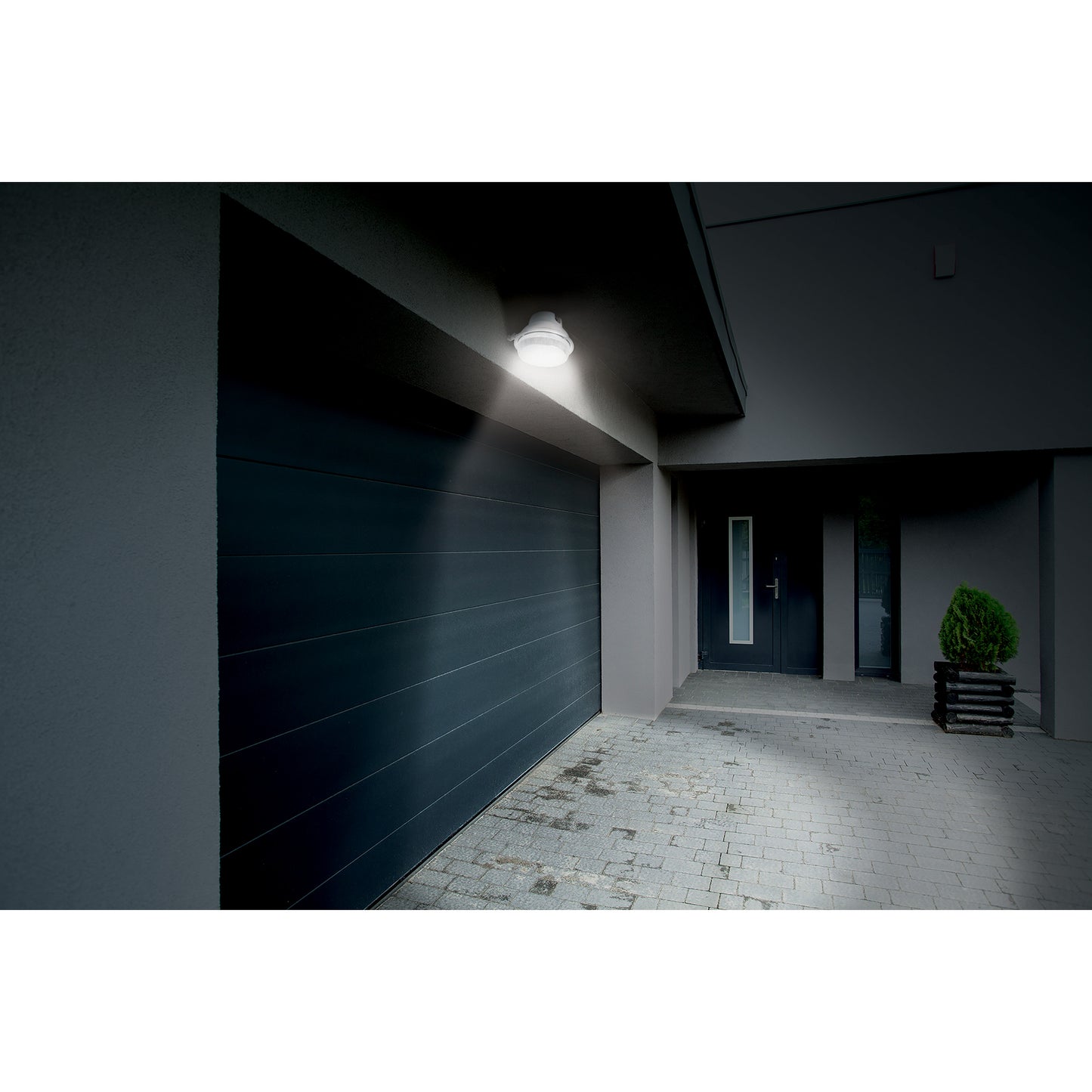 LAMPARA  SUBURBANO ESTANDAR CON FOTOCELDA 20W, 6500K, LED 46731 N